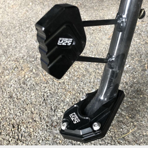 Soporte de estacionamiento para moto y patinetes — Estable y práctico